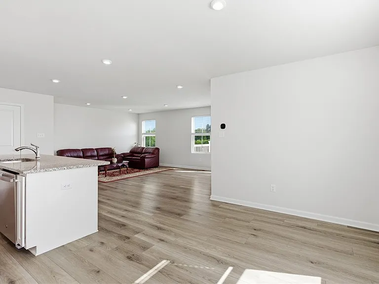 309 Arden Dr — Photo 10