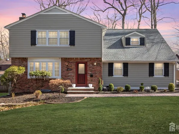 1050 Oak Ln, Plainfield, NJ 07060
