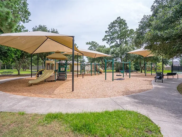 14707 Raven Hollow Ln — Photo 20