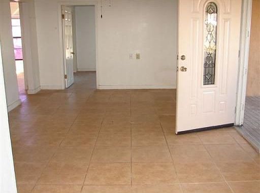 2nd image of 2409 Baker Ave