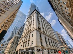 1 King St W