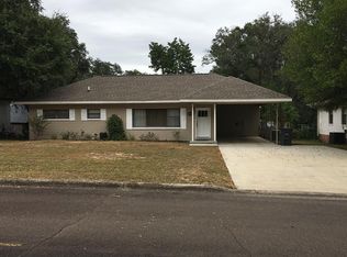 338 Illinois Ave, Valparaiso, FL 32580