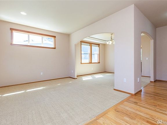 2nd image of 9102 Moreland Ave SW