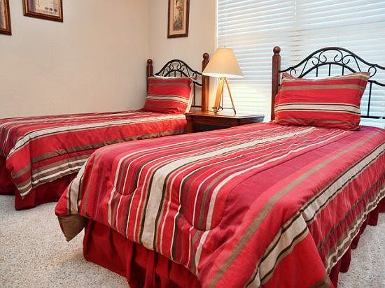 BP3C902CP-623-twin-bedroom-2 (1)