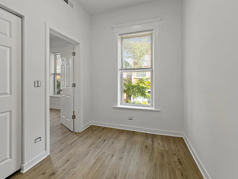 1349 W Taylor St #2F — Photo 12