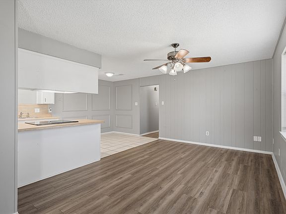 5th image of 128 Meador Ln #128