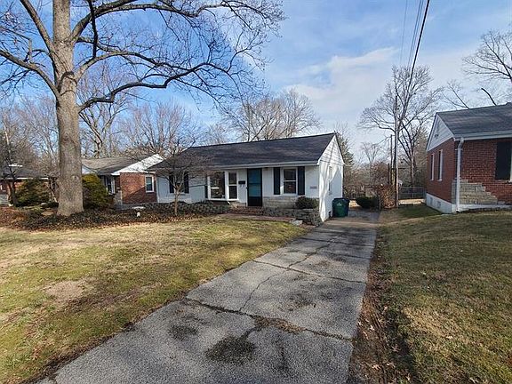 2nd image of 1220 Oakleaf Dr