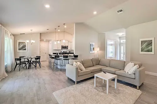 15329 Aldama Cir — Photo 6