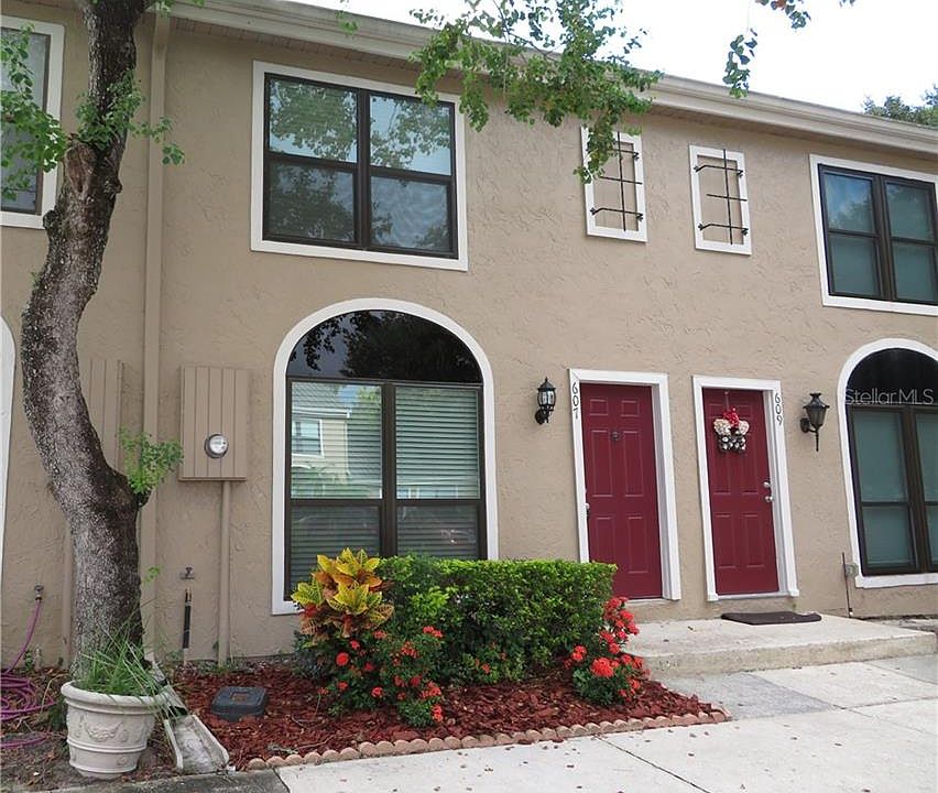1st image of 607 Casa Park Court D