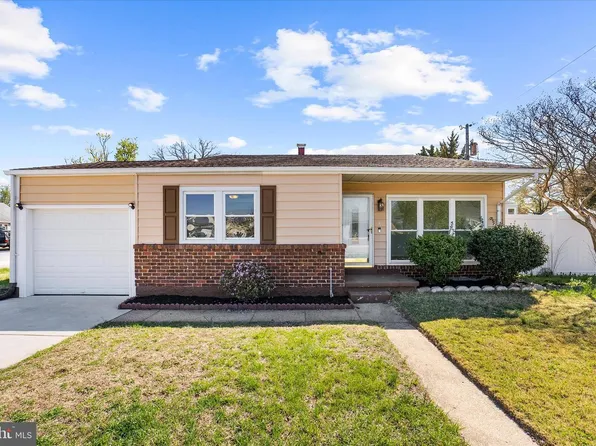 107 Hollywood Dr, Glen Burnie, MD 21060