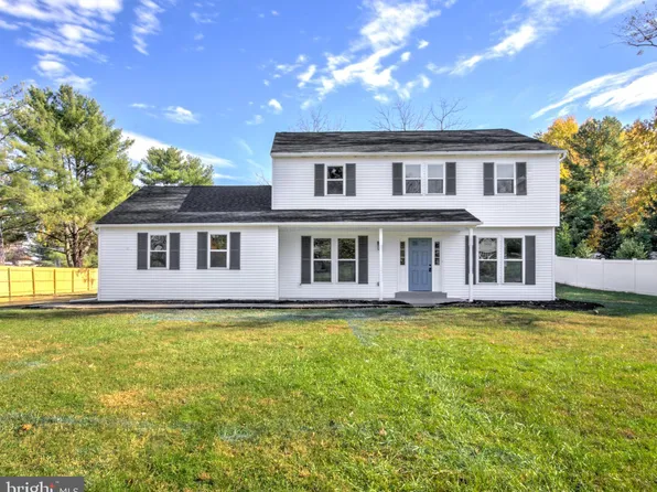 793 Tory Hollow Rd, Berwyn, PA 19312