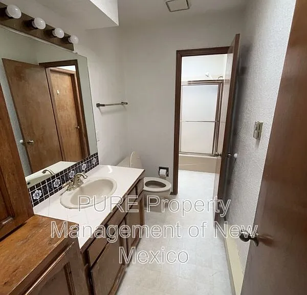 727 Cedar Hill Ln NE #8 — Photo 24