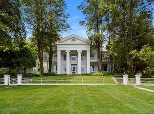 563 Storrs Rd, Mansfield, CT 06250