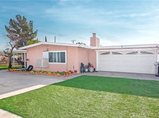 9530 Mango Ave, Hesperia, CA 92345