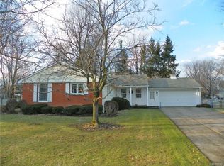 48 Sunbury Ct, Buffalo, NY 14221