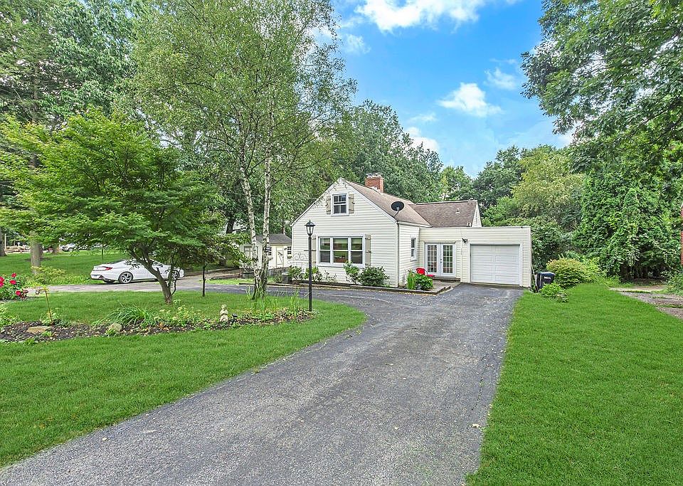 1st image of 126 Center Grange Rd