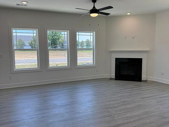 3rd image of 38 Joyner Park Drive
