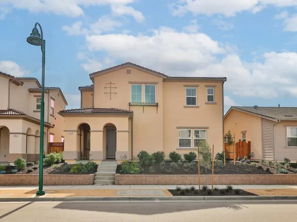 590 Santa Lucia Way, Marina, CA 93933