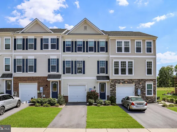 150 Solara Dr, Winchester, VA 22602