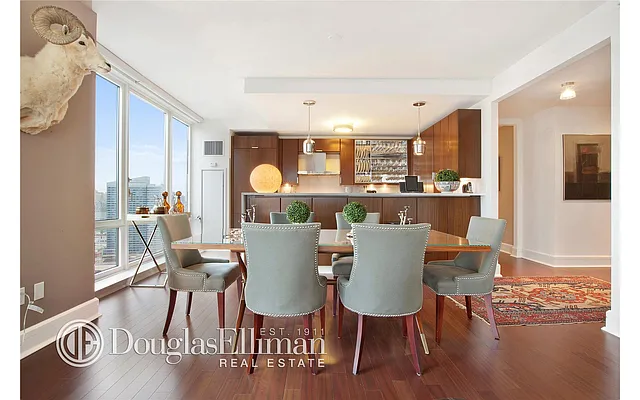 Rented by Douglas Elliman | media 27