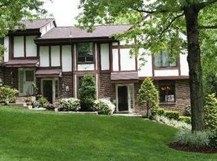 201 Sheffield Ct, Allison Park, PA 15101