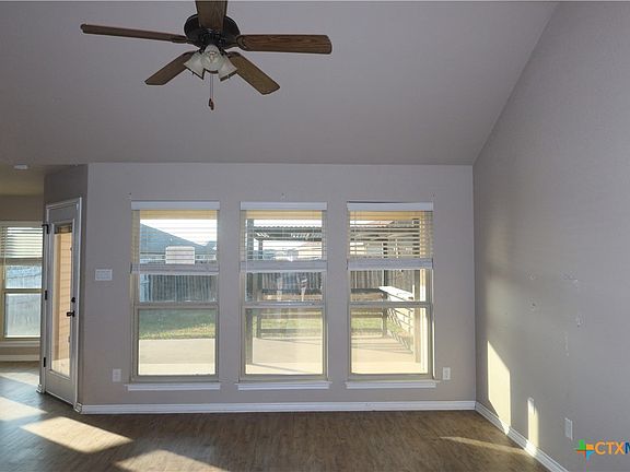 3rd image of 2520 Heartland Ave