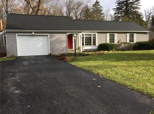 50 Little Brook Dr, Pittsford, NY 14534