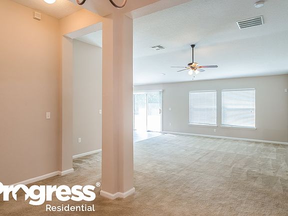 2nd image of 1732 Hollow Glen Dr