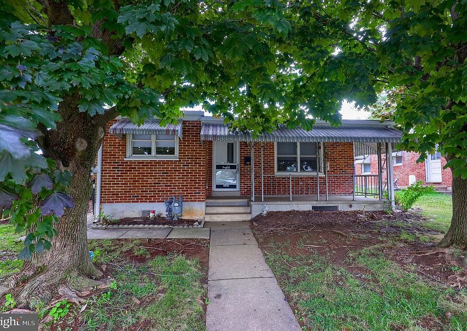 1st image of 619 Bergman St