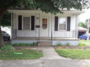 32 2nd St, La Salle, IL 61301