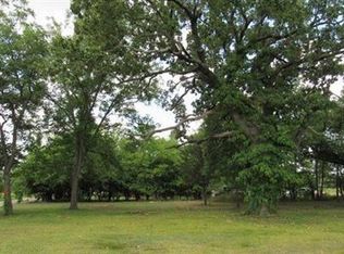 201 W Jackson St, Hugo, OK 74743