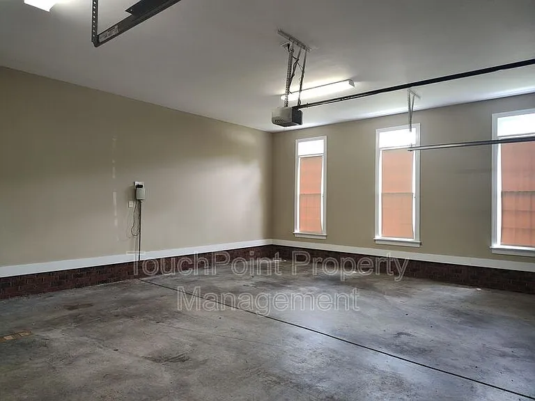 204 Limerick Dr — Photo 26