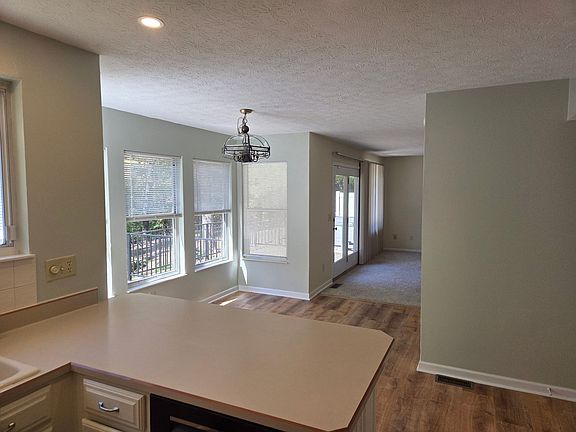 4th image of 846 Fawnhill Dr