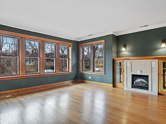 5th image of 6135 N Maplewood Ave