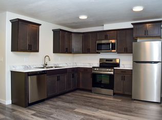 1973 Sky Park Dr, Medford, OR 97504