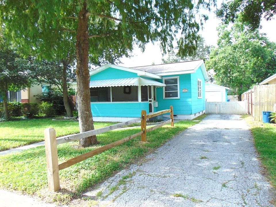 1st image of 973 47th Ave N