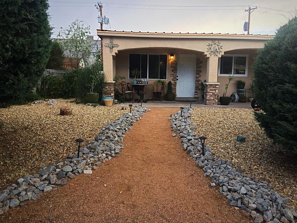 1st image of 3205 Ortiz Dr NE