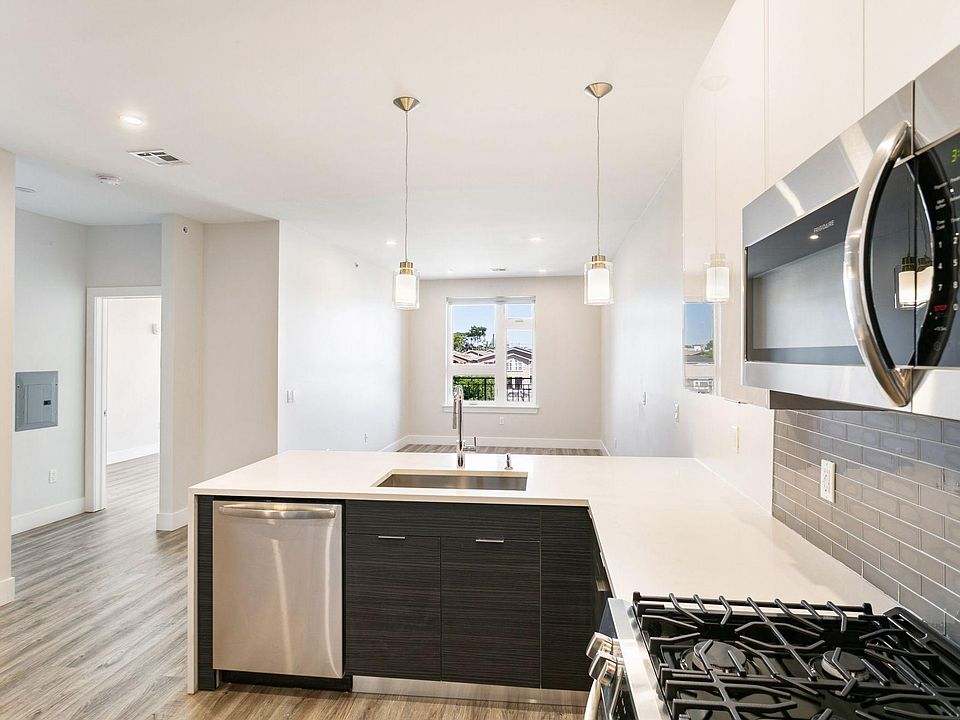 Sample Photo of Kitchen View