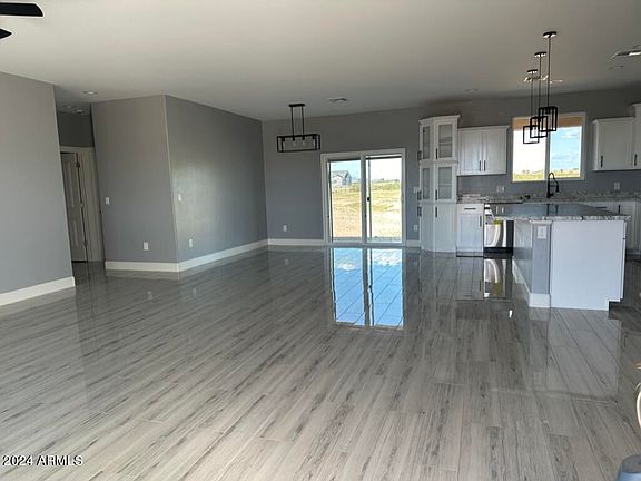 4th image of 2568 S 347th Avenue
