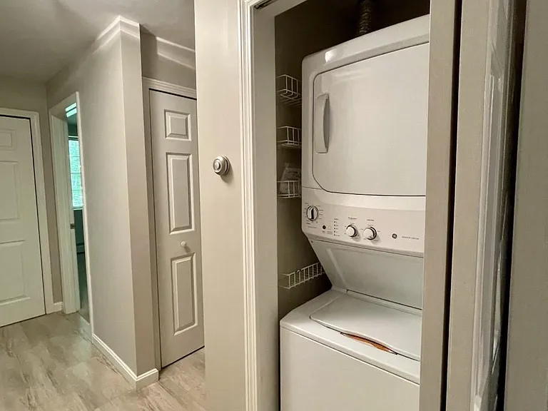 235 Evergreen Dr — Photo 7