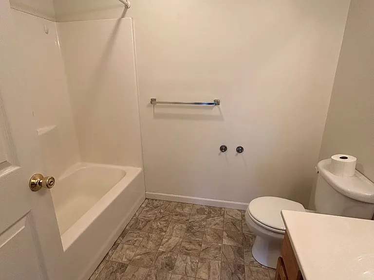 103 Grandview Rd — Photo 11