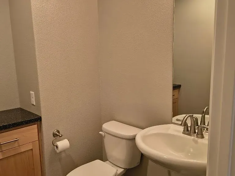 1377 Browning St — Photo 32