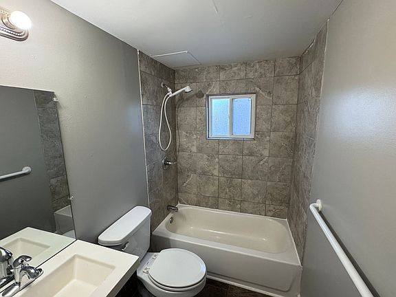 5th image of 299-321 Martha Ave #299