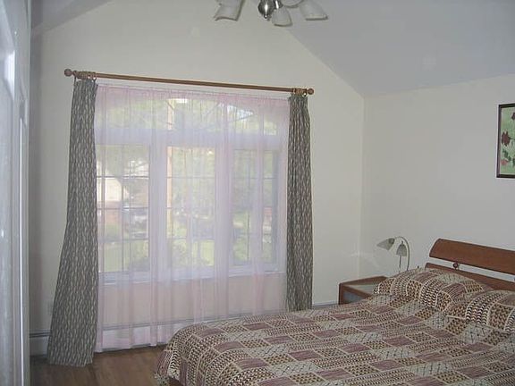 5th image of 100 Ormsby Ave