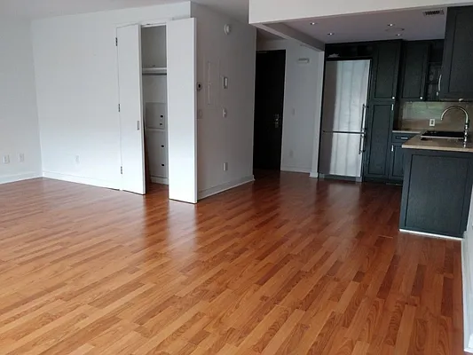 Rented by HighRiseNY | media 8