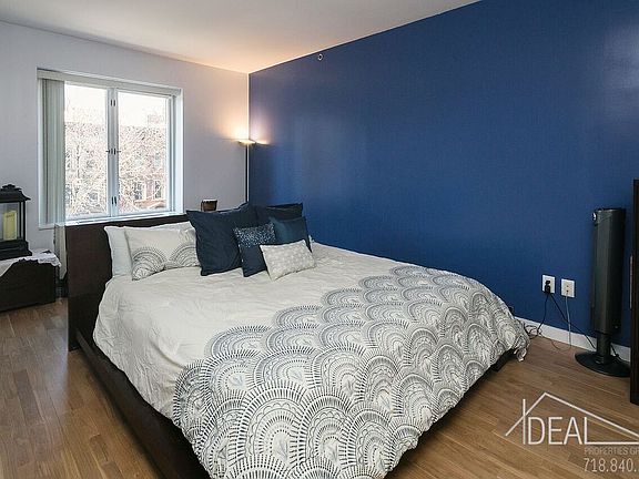4th image of 541 Washington Ave Unit 403