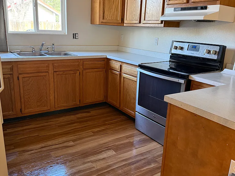 175 E Spruce St #1 — Photo 12