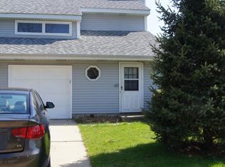 991 Apple Ct, Aurora, IL 60505