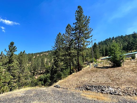 4th image of 2109 Highway 11