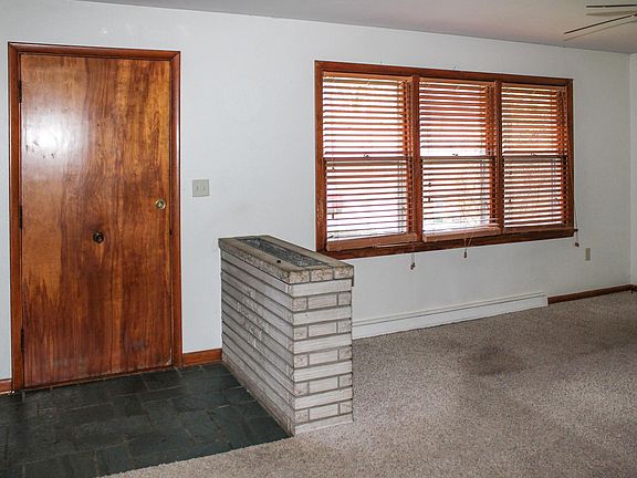 2nd image of 115 Rockland Dr